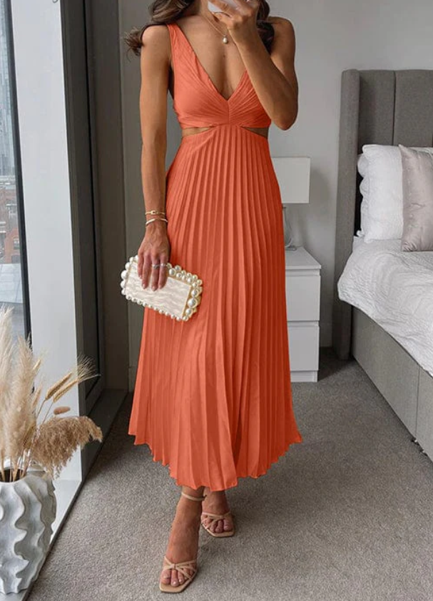 MAUREEN / PLEATED CUT-OUT MAXI DRESS