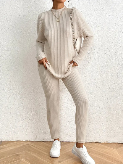 Witołuba - Ribbed Pants Set z Golfem i Dopasowanymi Spodniami