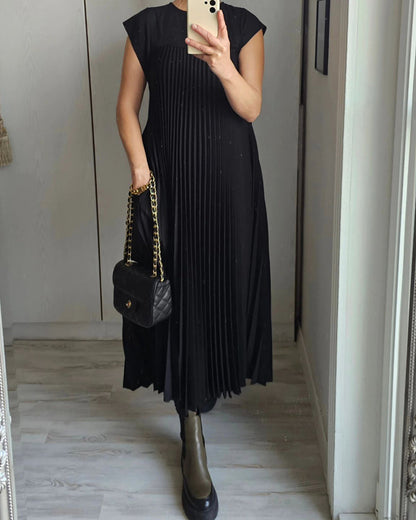 KARINA / SLEEVELESS PLEATED DRESS